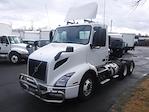 Used 2019 Volvo VNR Volvo D13 Semi Truck for sale #880567 - photo 1