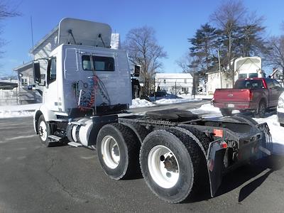 Used 2019 Volvo VNR Volvo D13 Semi Truck for sale #880570 - photo 2