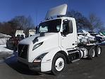 Used 2019 Volvo VNR Volvo D13 Semi Truck for sale #880570 - photo 1