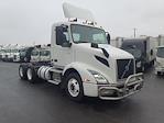 Used 2019 Volvo VNR Volvo D13 Semi Truck for sale #880572 - photo 4
