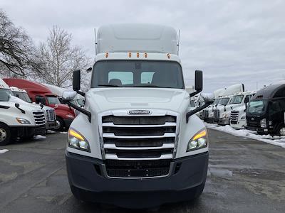 Used 2020 Freightliner Cascadia - photo 1