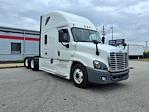 Used 2019 Freightliner Cascadia Detroit Diesel DD15 Semi Truck with Sleeper Cab for sale #261989 - photo 1