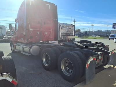 Used 2020 Freightliner Cascadia Detroit Diesel DD15 Semi Truck with Sleeper Cab for sale #268738 - photo 2
