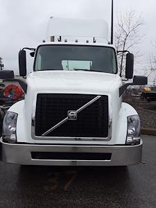 Used 2016 Volvo VNL Volvo D13 Semi Truck for sale #392118 - photo 2