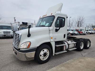 Used 2014 Freightliner Cascadia Cummins ISX Semi Truck for sale #554180 - photo 1