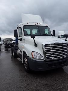 Used 2018 Freightliner Cascadia Detroit DD13 Semi Truck for sale #746098 - photo 1