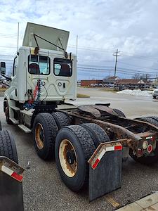 Used 2019 Freightliner Cascadia Detroit DD13 Semi Truck for sale #812891 - photo 2