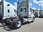 Used 2020 Freightliner Cascadia Detroit DD13 Semi Truck for sale #879375 - photo 2