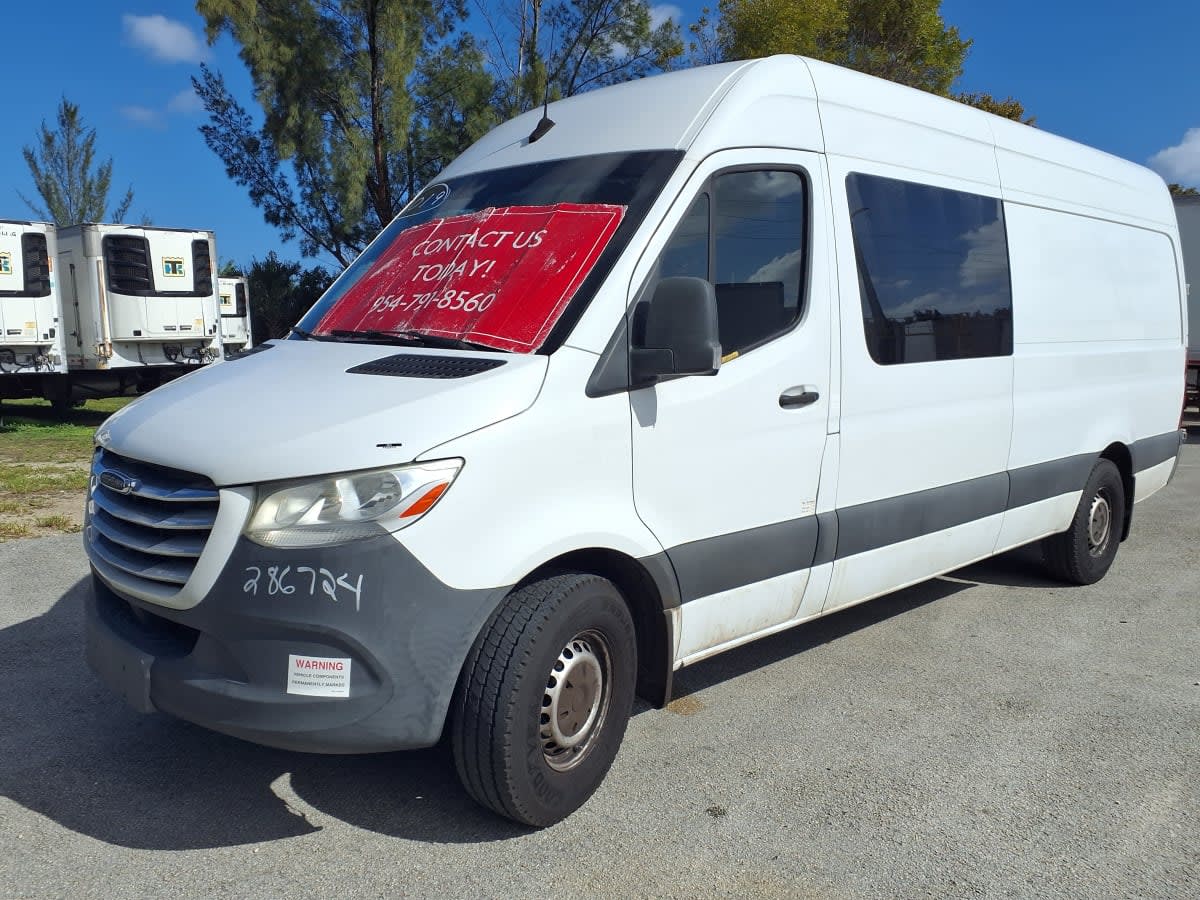 Used 2019 Freightliner Sprinter 3500 - photo 1
