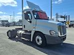 Used 2015 Freightliner Cascadia Cummins ISX Semi Truck for sale #303238 - photo 3