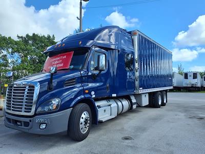 Used 2017 Freightliner Cascadia Detroit DD13 Semi Truck for sale #679021 - photo 1