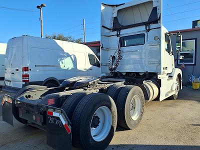 Used 2018 Volvo VNL Volvo D13 Semi Truck for sale #750708 - photo 2