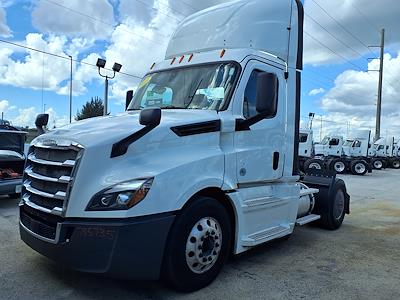Used 2019 Freightliner Cascadia Detroit DD13 Semi Truck for sale #785735 - photo 1
