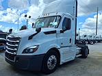 Used 2019 Freightliner Cascadia Detroit DD13 Semi Truck for sale #785735 - photo 1