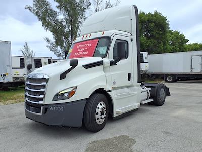 Used 2019 Freightliner Cascadia Detroit DD13 Semi Truck for sale #785736 - photo 1