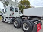 Used 2019 Freightliner Cascadia Cummins X15 Semi Truck for sale #802708 - photo 2