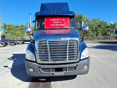 Used 2019 Freightliner Cascadia Detroit DD13 Semi Truck for sale #860241 - photo 2