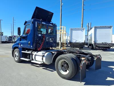 Used 2019 Freightliner Cascadia Detroit DD13 Semi Truck for sale #860241 - photo 2