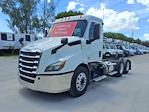 Used 2020 Freightliner Cascadia Detroit DD13 Semi Truck for sale #884076 - photo 1
