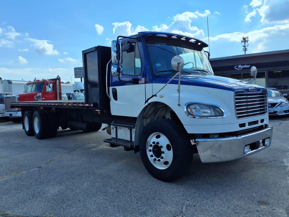 Used 2020 Freightliner M2 106 - photo 6
