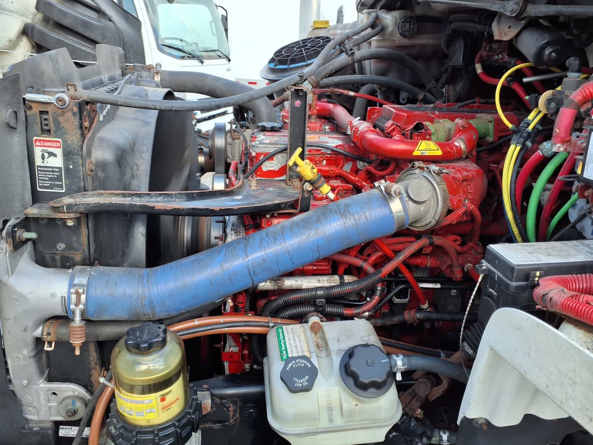Used 2020 Freightliner M2 106 - photo 11