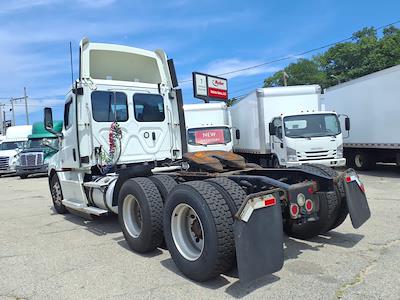 Used 2020 Freightliner Cascadia Detroit Diesel DD15 Semi Truck for sale #264318 - photo 2