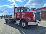 Used 2011 Freightliner Coronado Conventional Cab Flatbed Truck for sale #491859 - photo 4