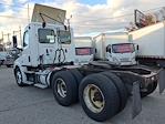 Used 2019 Freightliner Cascadia Detroit DD13 Semi Truck for sale #585689 - photo 2