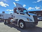 Used 2019 Freightliner Cascadia Detroit DD13 Semi Truck for sale #585692 - photo 3