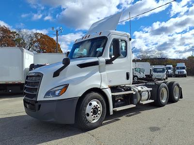 Used 2019 Freightliner Cascadia Detroit DD13 Semi Truck for sale #585757 - photo 1