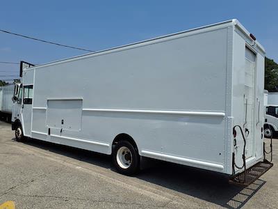 Used 2016 Freightliner MT 55 Step Van / Walk-in for sale #654014 - photo 2