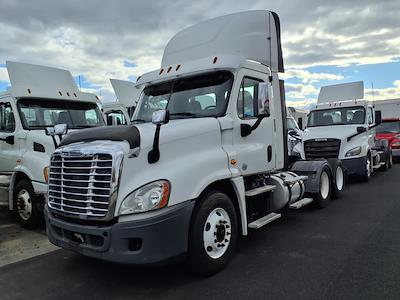 Used 2017 Freightliner Cascadia Cummins ISX Semi Truck for sale #675165 - photo 1