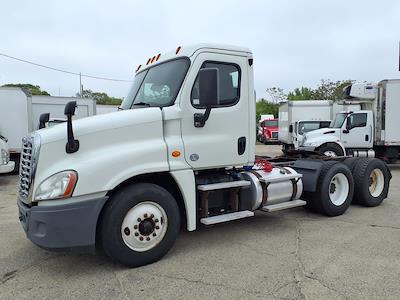 Used 2017 Freightliner Cascadia Detroit DD13 Semi Truck for sale #675200 - photo 1