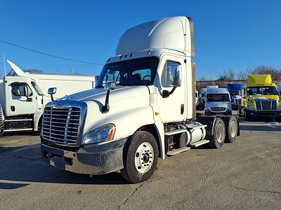 Used 2017 Freightliner Cascadia Detroit Diesel DD15 Semi Truck for sale #679697 - photo 1