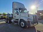Used 2017 Freightliner Cascadia Detroit Diesel DD15 Semi Truck for sale #679697 - photo 4