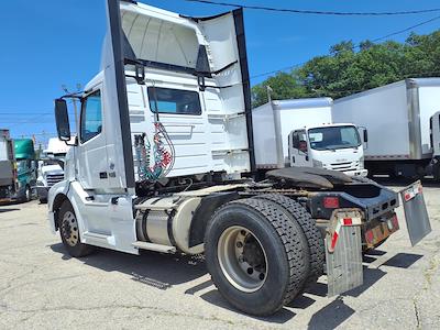 Used 2017 Volvo VNL Volvo D13 Semi Truck for sale #679778 - photo 2