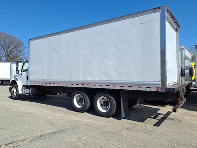 Used 2018 Freightliner M2 106 Conventional Cab Box Truck for sale #683859 - photo 2