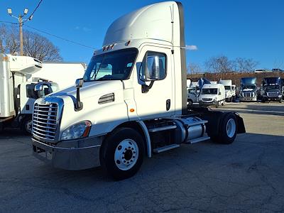 Used 2018 Freightliner Cascadia Detroit DD13 Semi Truck for sale #745835 - photo 1