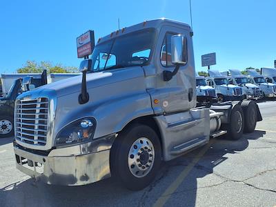 Used 2019 Freightliner Cascadia Cummins X15 Semi Truck for sale #808220 - photo 1