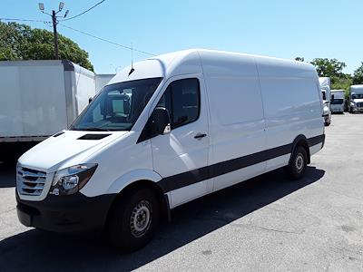 Used 2018 Freightliner Sprinter 2500 4x2 Empty Cargo Van for sale #829071 - photo 1