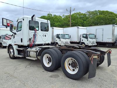 Used 2019 Freightliner Cascadia Detroit DD13 Semi Truck for sale #877715 - photo 2