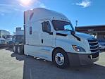 Used 2020 Freightliner Cascadia Detroit Diesel DD15 Semi Truck with Sleeper Cab for sale #880424 - photo 4