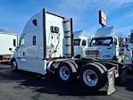 Used 2020 Freightliner Cascadia Detroit Diesel DD15 Semi Truck with Sleeper Cab for sale #880424 - photo 2