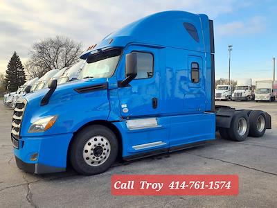 Used 2020 Freightliner Cascadia Detroit Diesel DD15 Semi Truck with Sleeper Cab for sale #242606 - photo 1