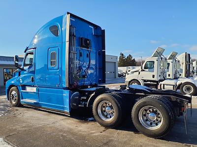 Used 2020 Freightliner Cascadia Detroit Diesel DD15 Semi Truck with Sleeper Cab for sale #242608 - photo 2