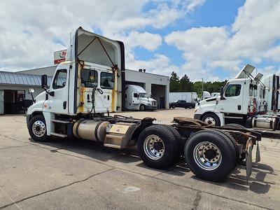 Used 2018 Freightliner Cascadia Detroit DD13 Semi Truck for sale #680646 - photo 2