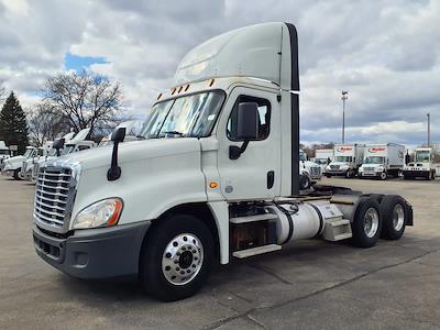 Used 2018 Freightliner Cascadia Detroit DD13 Semi Truck for sale #680652 - photo 1