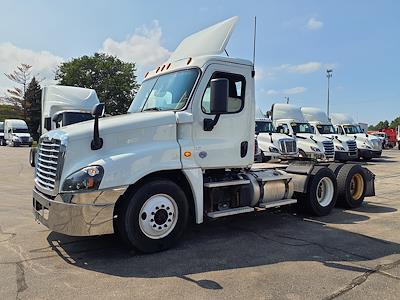 Used 2018 Freightliner Cascadia Detroit DD13 Semi Truck for sale #767241 - photo 1