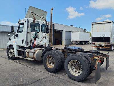 Used 2018 Freightliner Cascadia Detroit DD13 Semi Truck for sale #788667 - photo 2