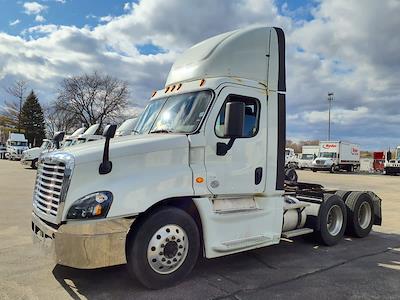 Used 2019 Freightliner Cascadia Cummins X15 Semi Truck for sale #808050 - photo 1